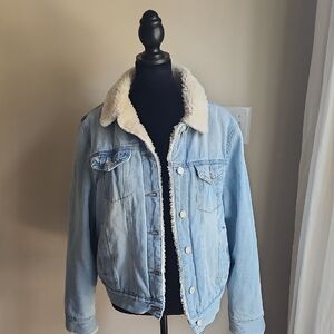 Denim&Co Light Blue Jean Jacket with Cream Collar